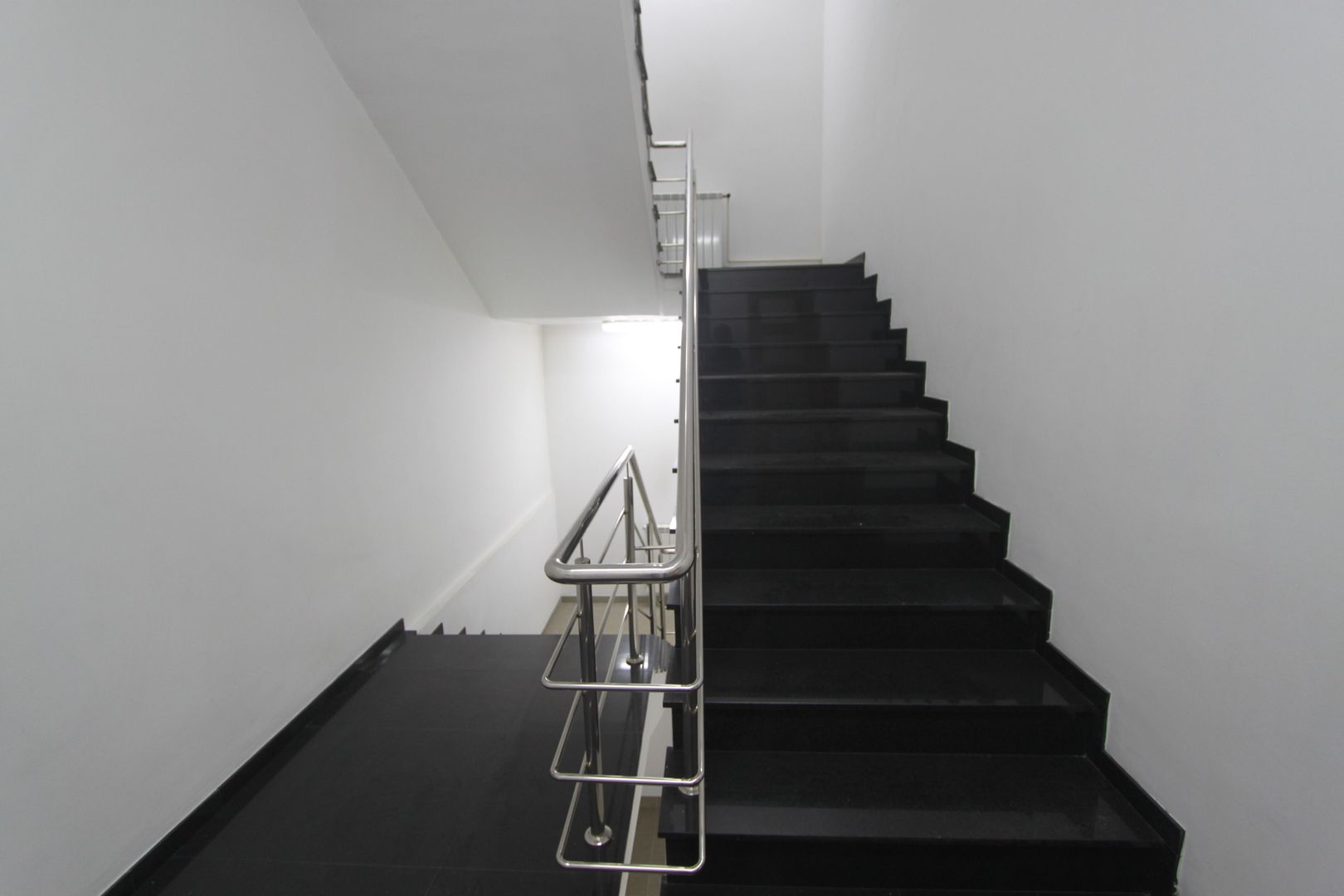 Spatiu birouri- 526mp -4734 euro/luna+TVA - zona Semicentrala - Poză 38