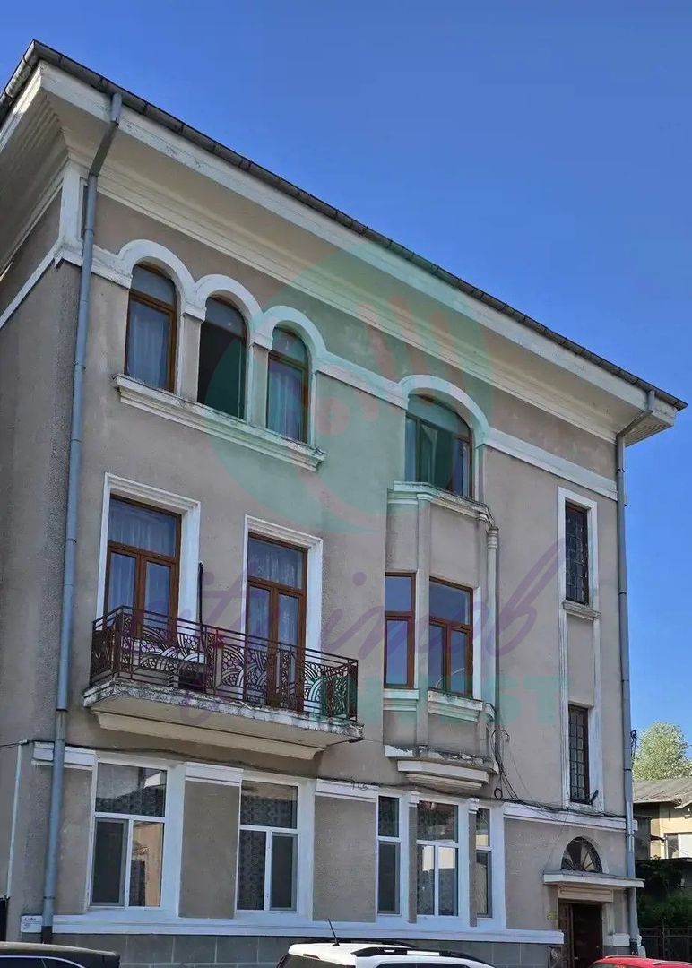 4 camere in Vila interbelica 106mp-Centrala proprie- Calea Calarasilor - Poză 9