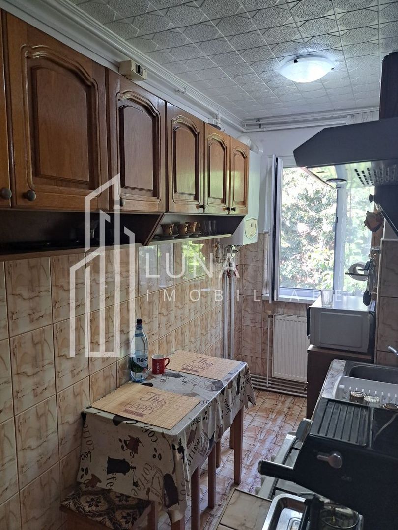 Apartament 3 camere de vânzare | Dâmbu Pietros - Poză 1