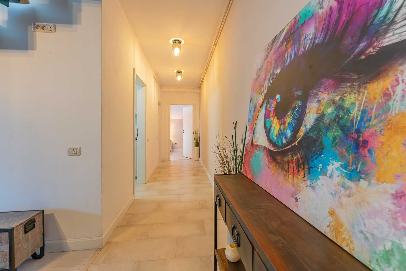 Locuință modernă cu loc de parcare, disponibilă în Sânpetru Residence - Poză 8