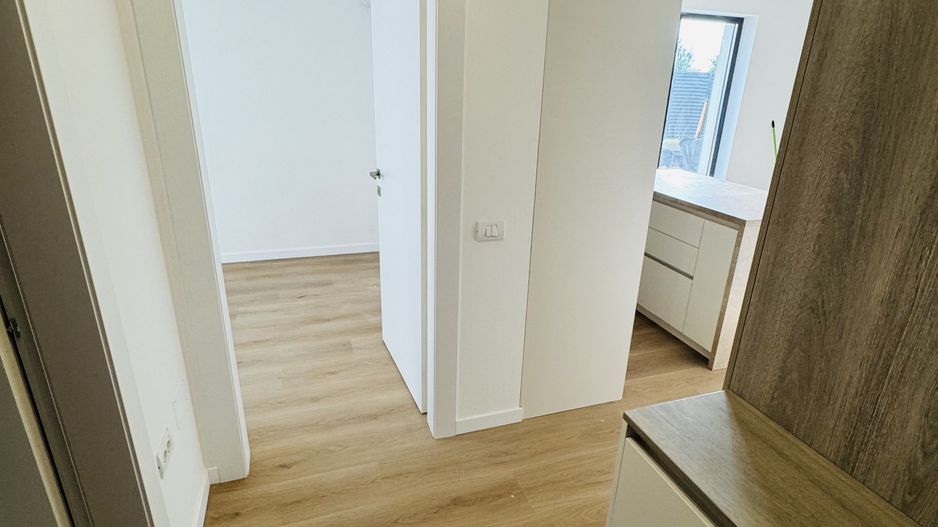 Apartament 3 camere si  CURTE mare, Otopeni 23 august - Poză 9