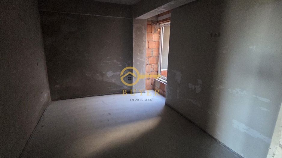 Ap cu 3 camere la etajul 2, incalzire in pardoseala, balcon si parcare - Poză 9