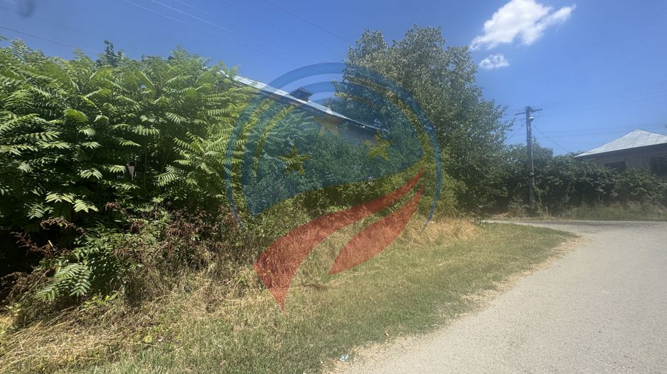 Teren/ casa demolabila Dutulesti - Poză 3