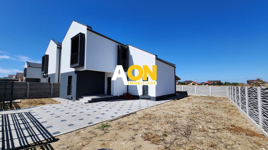 Casa Individuala cu 4 camere, 3 bai, terasa, 370mp teren, Oarda de Jos - Poză 2
