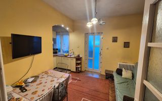Vand casa 2 camere Moroasa - Poză 3