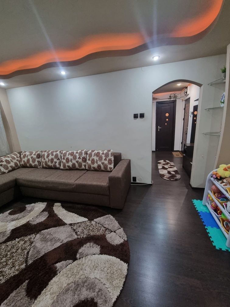 Apartament  3 camere - Poză 3