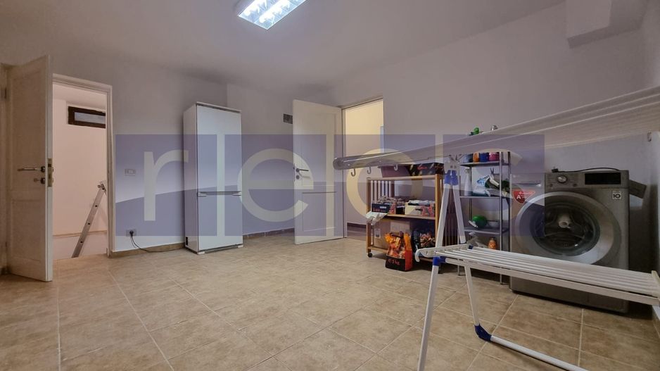 VANZARE- 9- CAMERE (S+P)- VILA -COTROCENI - Poză 36