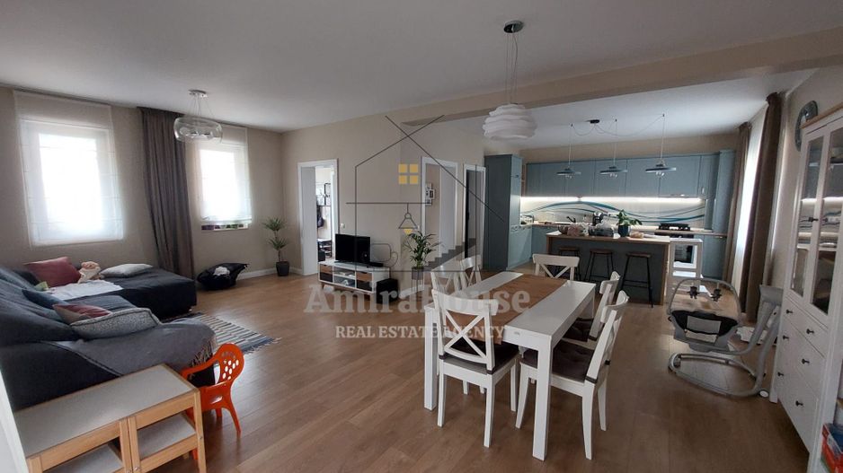 Duplex ultrafinisat mobilat utilat cu 2 locuri de parcare zona Terra - Poză 5