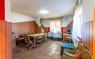 Proprietate mixtă Brașov | Spațiu comercial + locuință | 0% - Poză 26