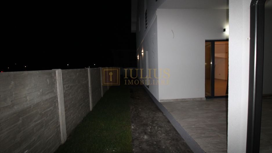 Casa parter + etaj, 3 camere 2 bai terasa gradina gazon prima inchiriere - Poză 22