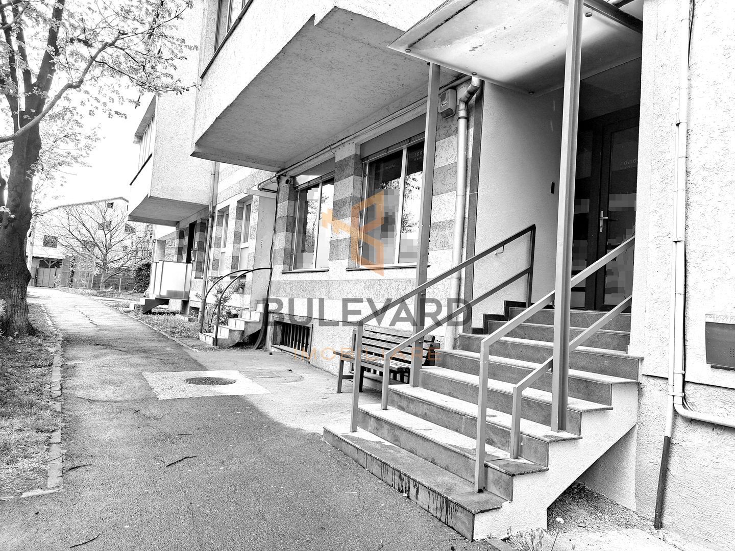 Spatiu cu acces stradal, 2 parcari, cartier Zorilor! - Poză 1