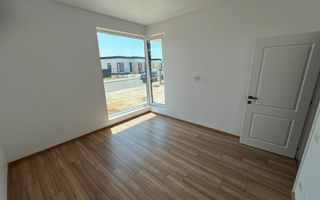 Casă Modernă cu 2 Dormitoare și Curte Berceni Ilfov - Poză 9