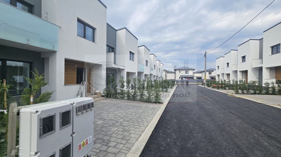 Vila insiruita - Popas Pacurari - Intabulat - Mutare imediata! - Poză 2