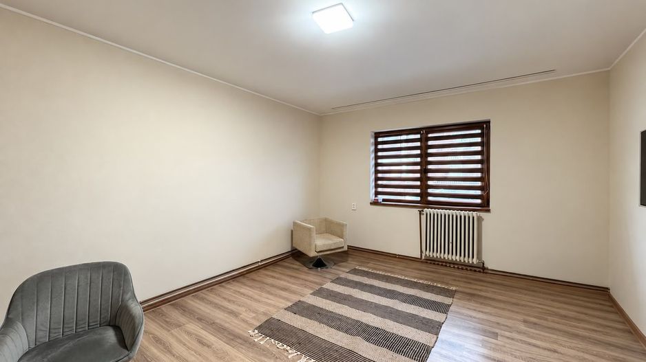 REȘEDINȚĂ EXCLUSIVISTĂ | 8 CAMERE | 4 BĂI | 2 LIVINGURI | TEREN 679 MP - Poză 21