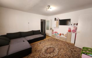 De vanzare apartament 3 camere, etaj intermediar, Cetate