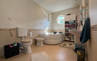 Casa insiruita D+P+E+P langa Grand Hotel Italia - Poză 9