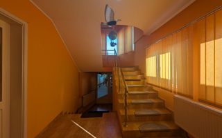 Vila spațioasă și complet utilată - Strada Suliței nr. 24 - Bucuresti - Poză 19