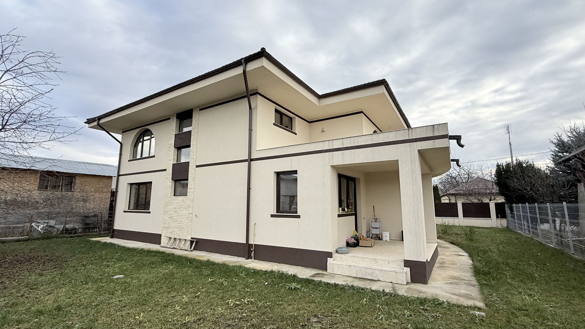 Vila Delux P+1 cu terasă și garaj + teren intravilan 783mp - Poză 5