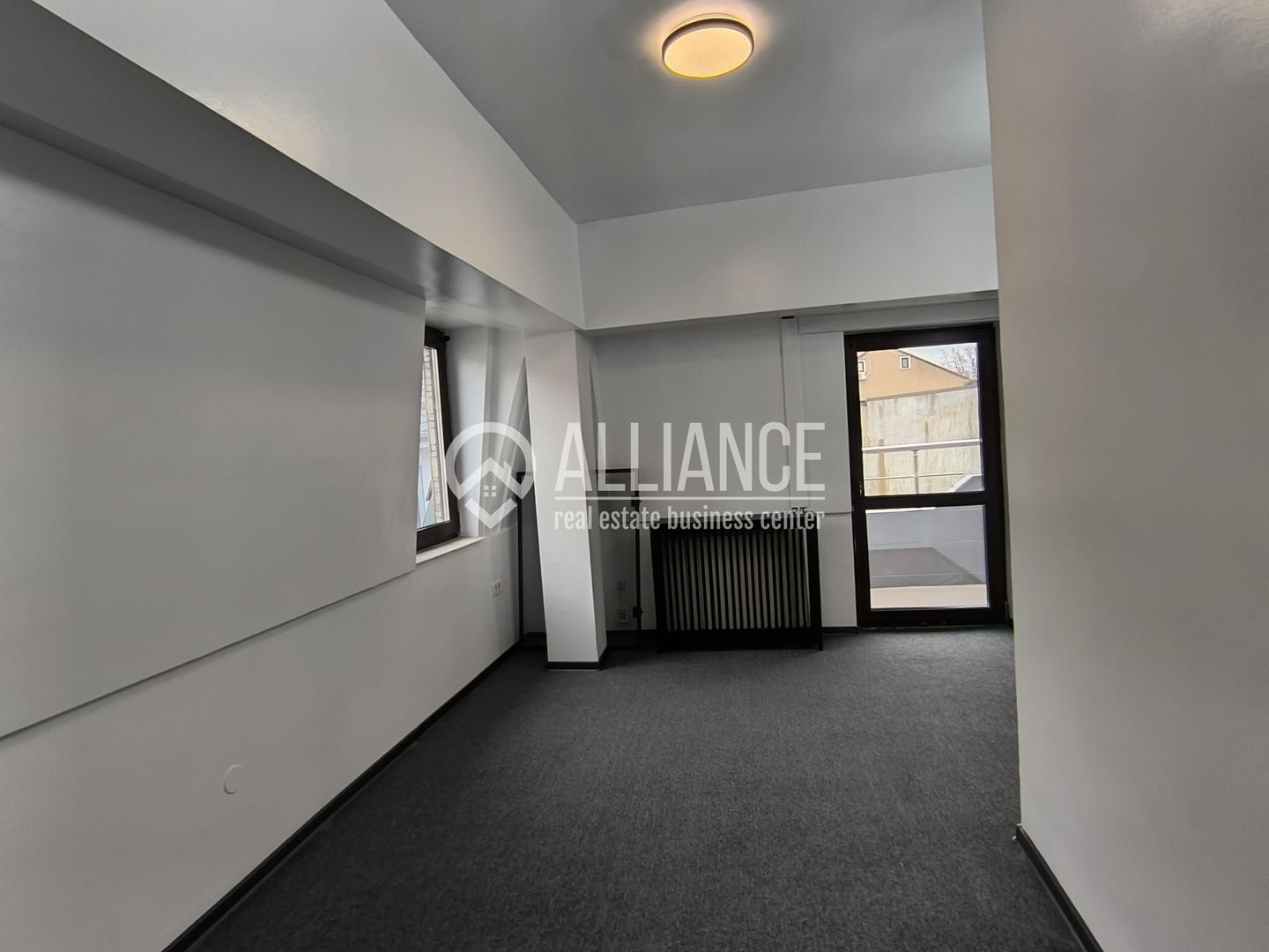 CENTRU PIATA UNIRII - Birouri luminoase cu terasa ! - Poză 12