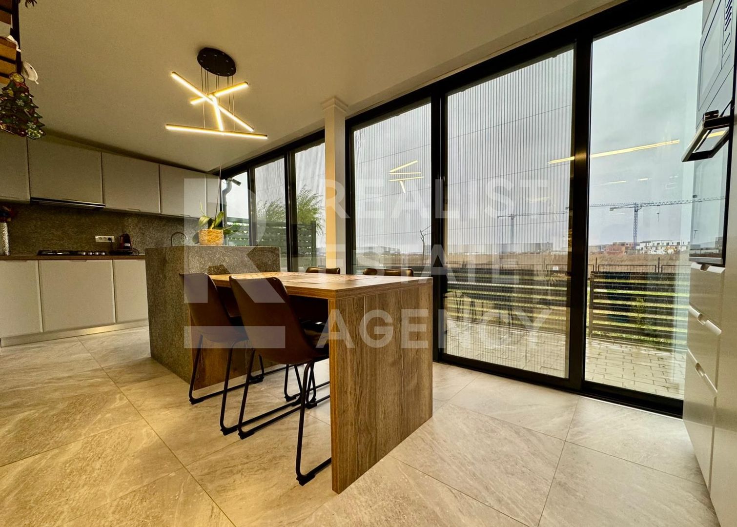 Vânzare, apartament, 3 camere, loc de parcare, Cosmopolis - Poză 8