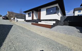 Casa individuala pe un singur nivel 123 mp teren 390 mp in Sura Mare - Poză 2