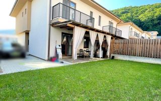 Casa tip duplex la 5 minute de Baza Sportiva. - Poză 1