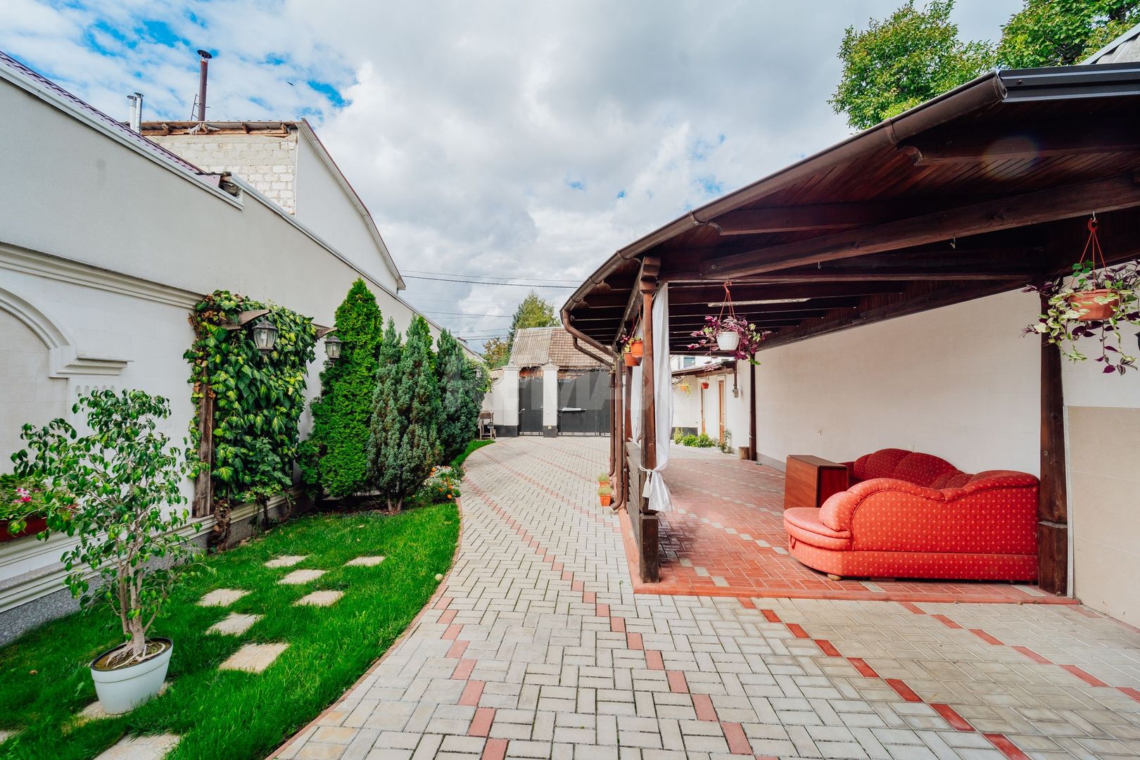 Casă individuală cu 6 camere în Buiucani, lângă Dendrarium și Valea Morilor - Poză 36
