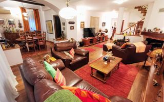 Casă spațioasă și elegantă în Dămăroaia- Jiului- Izbiceni- Comision 0% - Poză 7