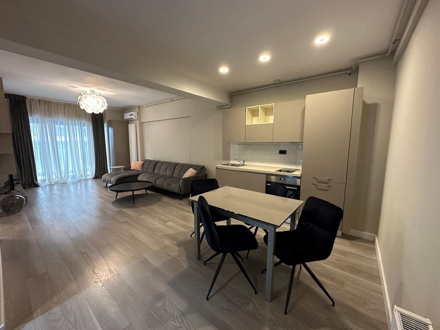 Studio 38 mp + Terasa 12 m Vedere la mare  Direct Dezvoltator Mamaia Nord - Poză 1