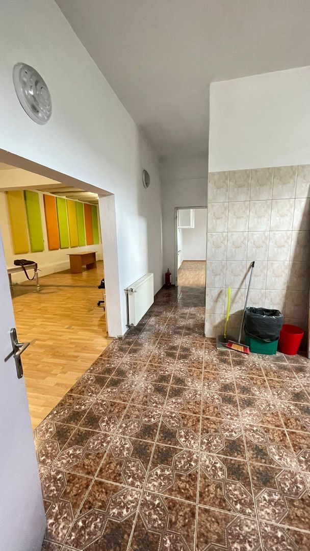 SPATIU BIROURI VILA PARCARE ZONA 1 MAI - Poză 6