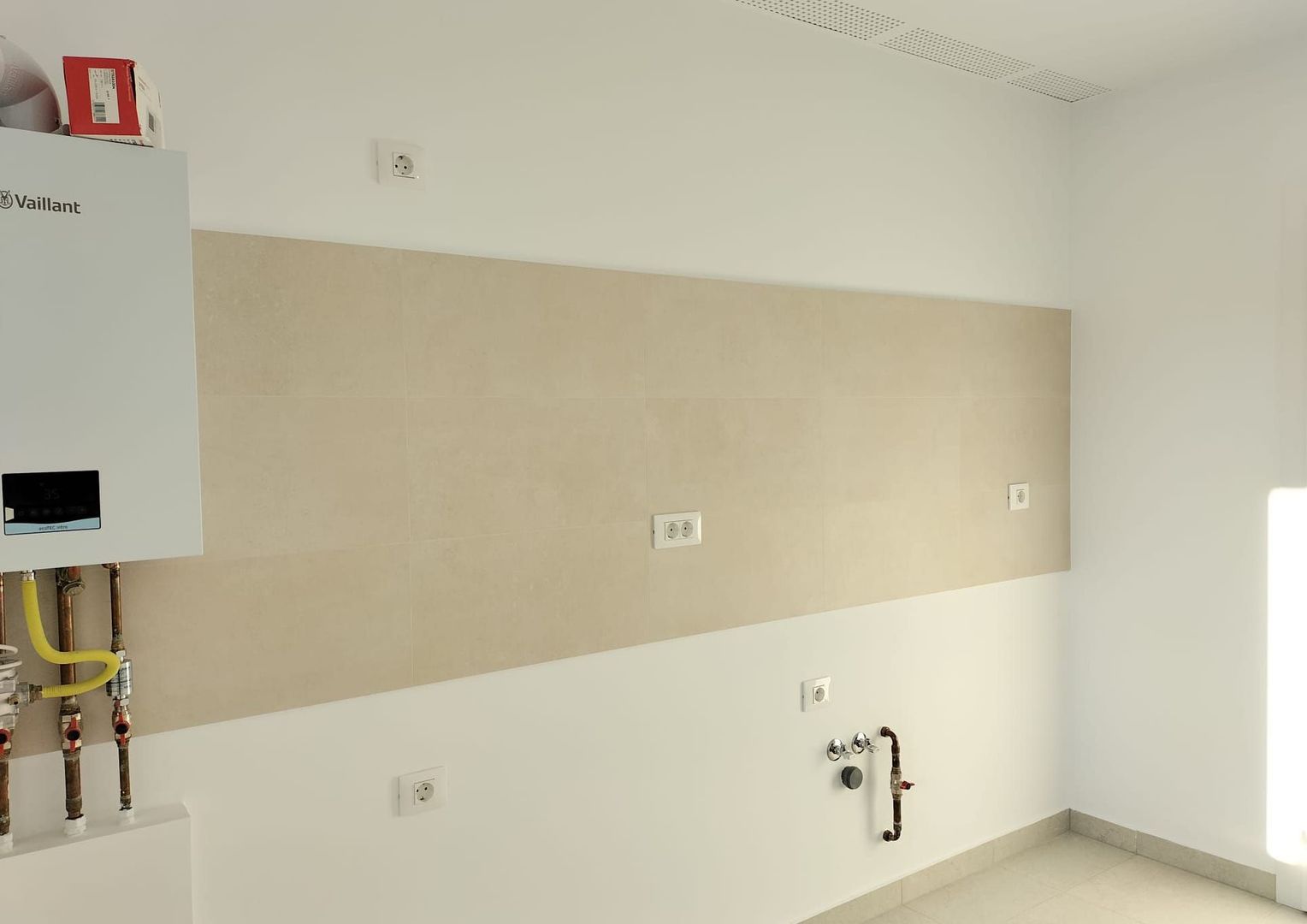 Apartament 2 camere nemobilat  Urban Plaza - Poză 12