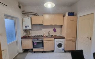 Apartament 1 camera curte comuna cu  centrala - Poză 3
