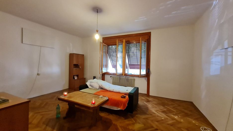 Apartament generos zona Piata 700 - Poză 16