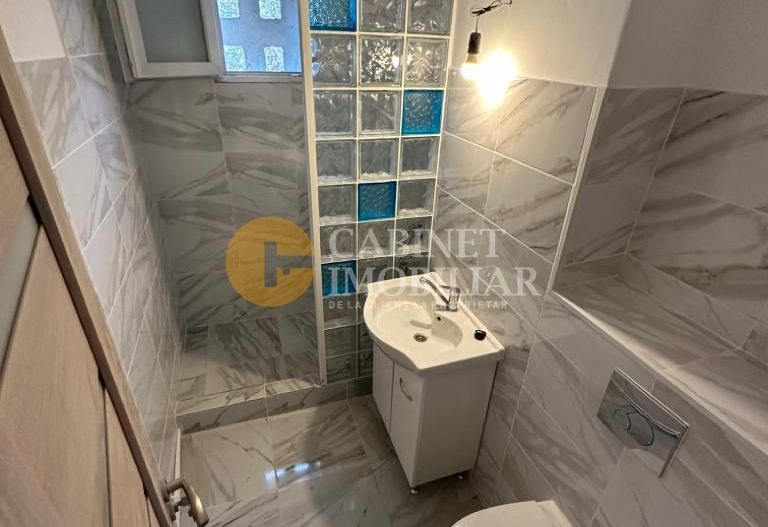 Etaj 2 apartament cu 2 camere 54mp renovat zona Tatarasi-Dispecer - Poză 3