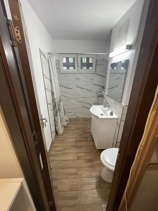 Vanzare Apartament 4 camere, 80mp, 2 bai, in Titan, 2 min metrou - Poză 3
