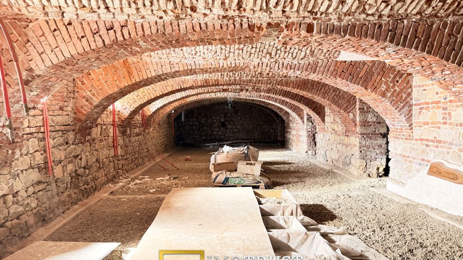 De vanzare | Imobil Istoric | Centrul Aradului - Poză 17