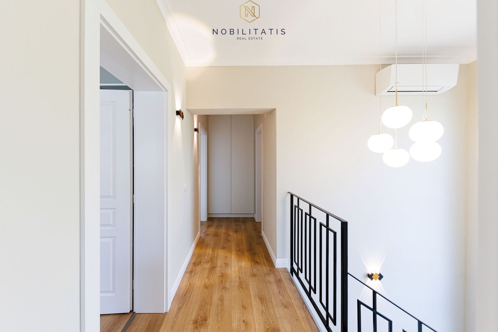 Casa Superba cu Garaj | 4 dormitoare | Langa Padure & Lac | - Poză 13