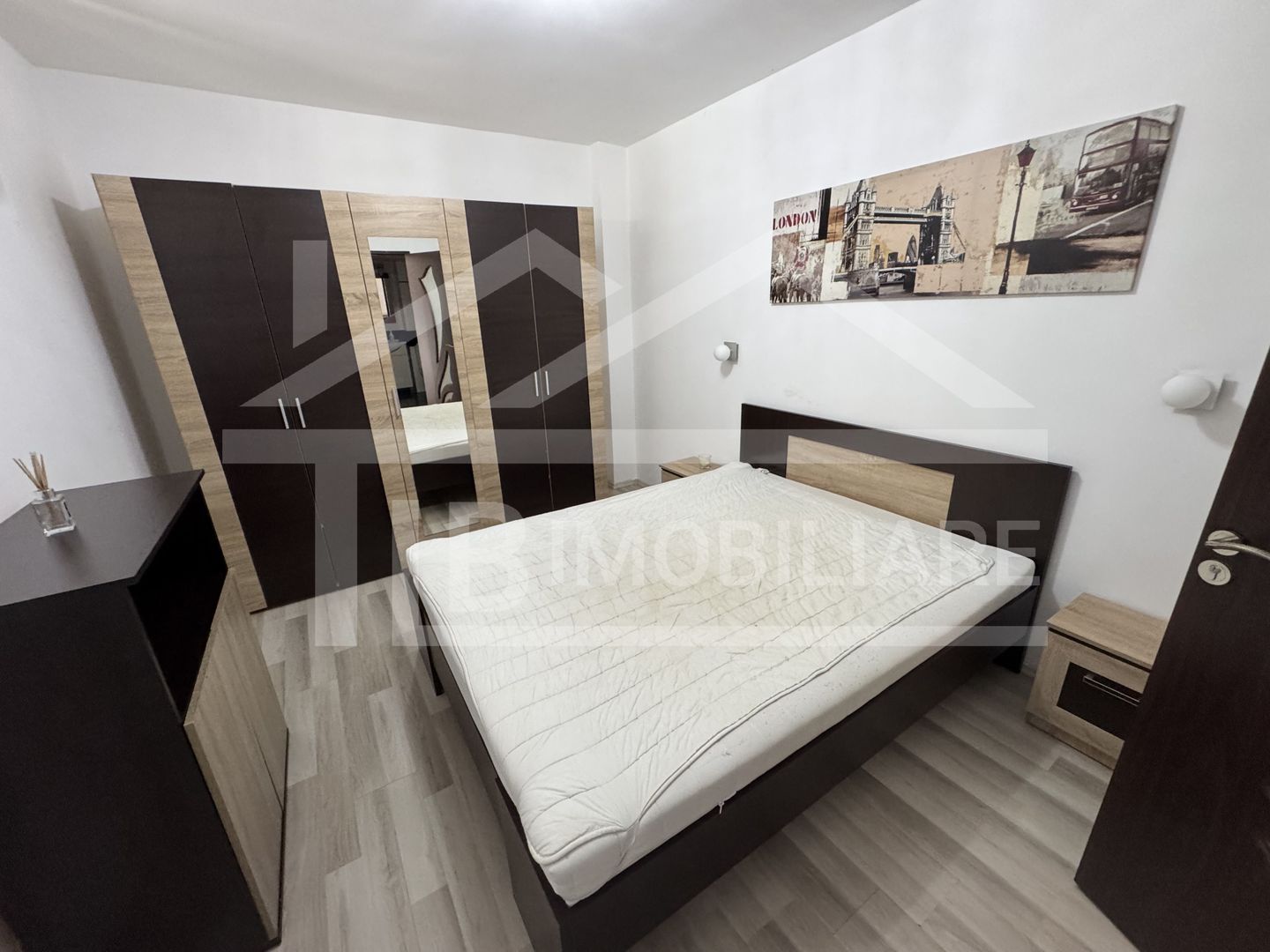 Apartament cu 2 camere, 65mp, parcare, Zona Tudor - Poză 4