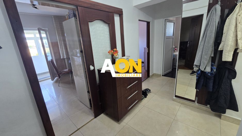 Apartament 3 Camere, 2 Bai, cu Balcon - Poză 1