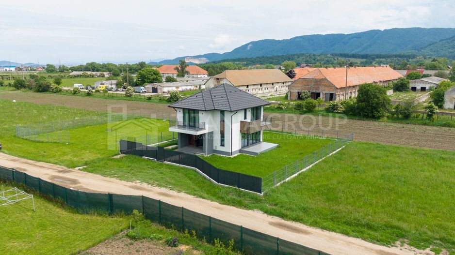 Casa individuala 4 camere, teren de 596 mp, partial mobilata, Cristian - Poză 26