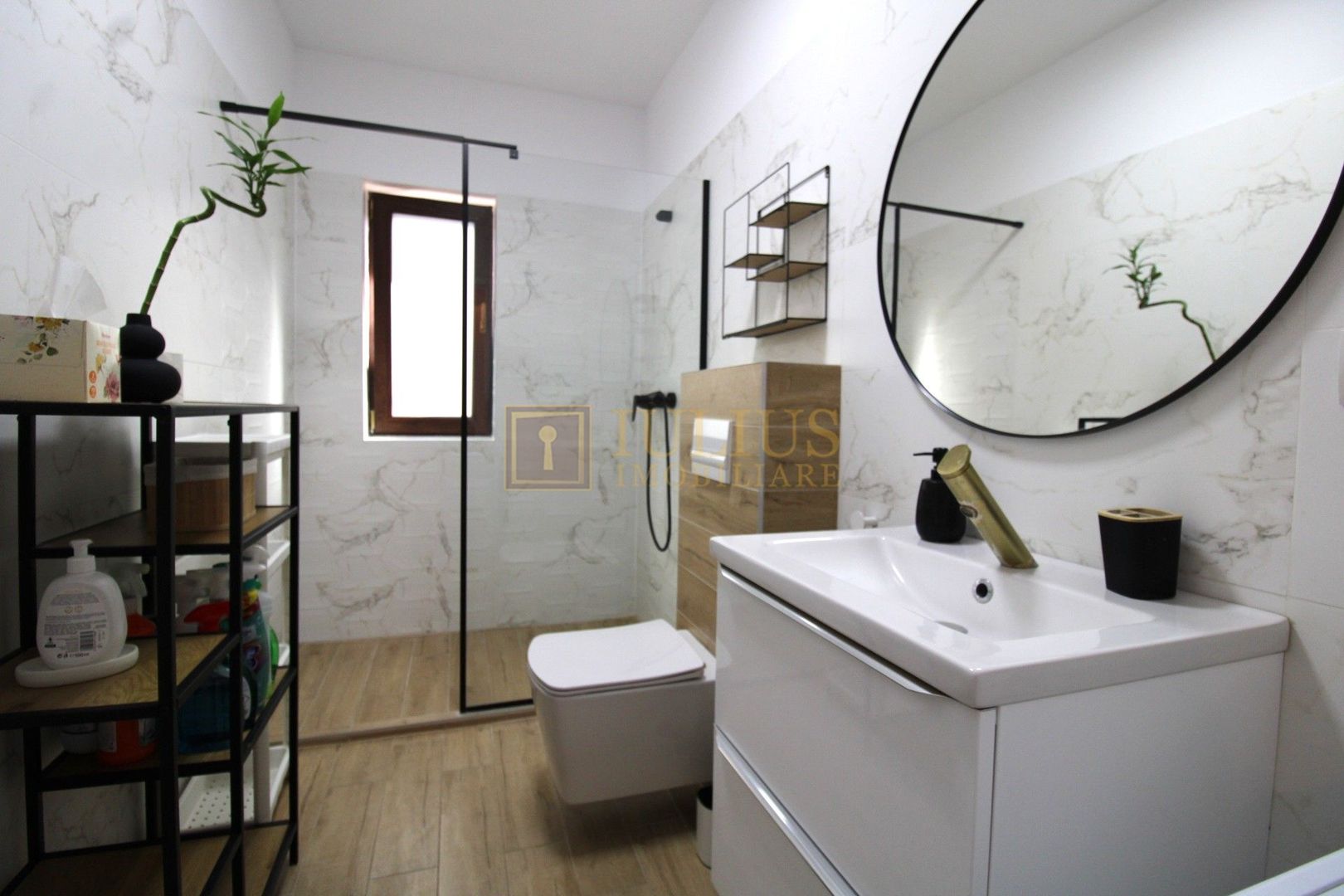 Casă modernă 3 camere, mobilată complet, curte 300 mp - Poză 14