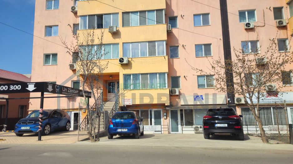 Spațiu comercial, 45 mp, renovat, cu parcare proprie, strada principală, zona Pacurari - Poză 2