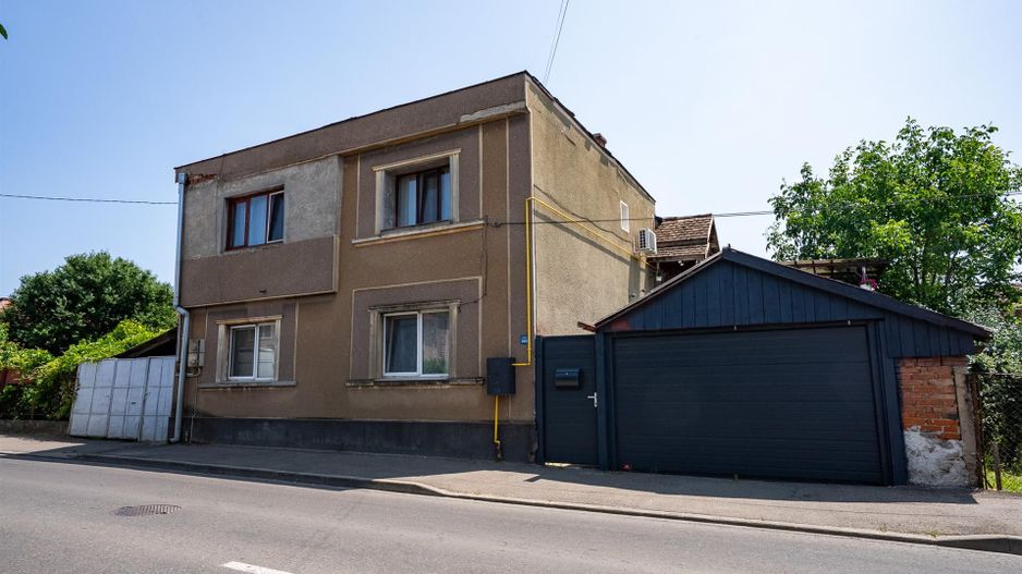 Apartament la casa cu curte proprie pe Ion Bogdan - Poză 6