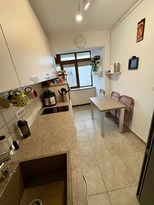 Apartament 3 camere de vanzare Pajura - Poză 2