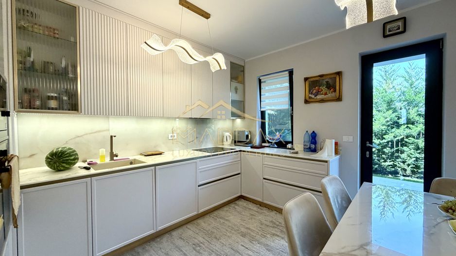 Vil de tip Duplex *P+1E+M* | 176 mp utili | mobilată complet | Chitila - Poză 16