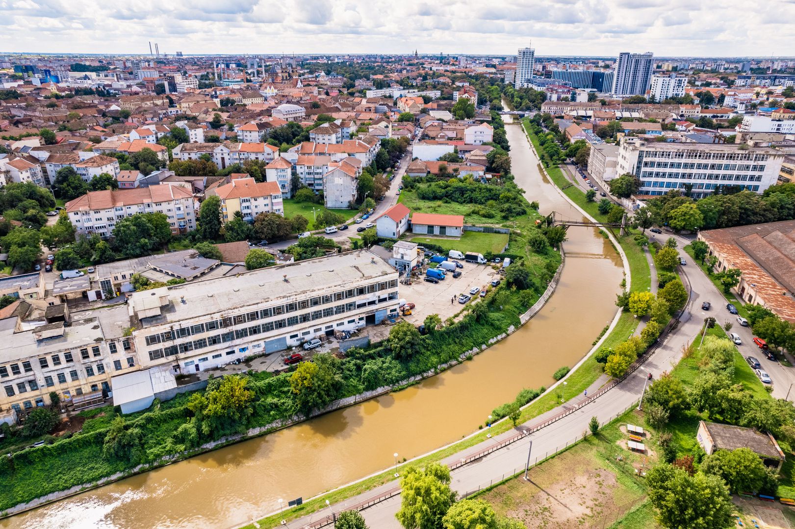 Clădire malul Râului Bega zona Fabric - Poză 7