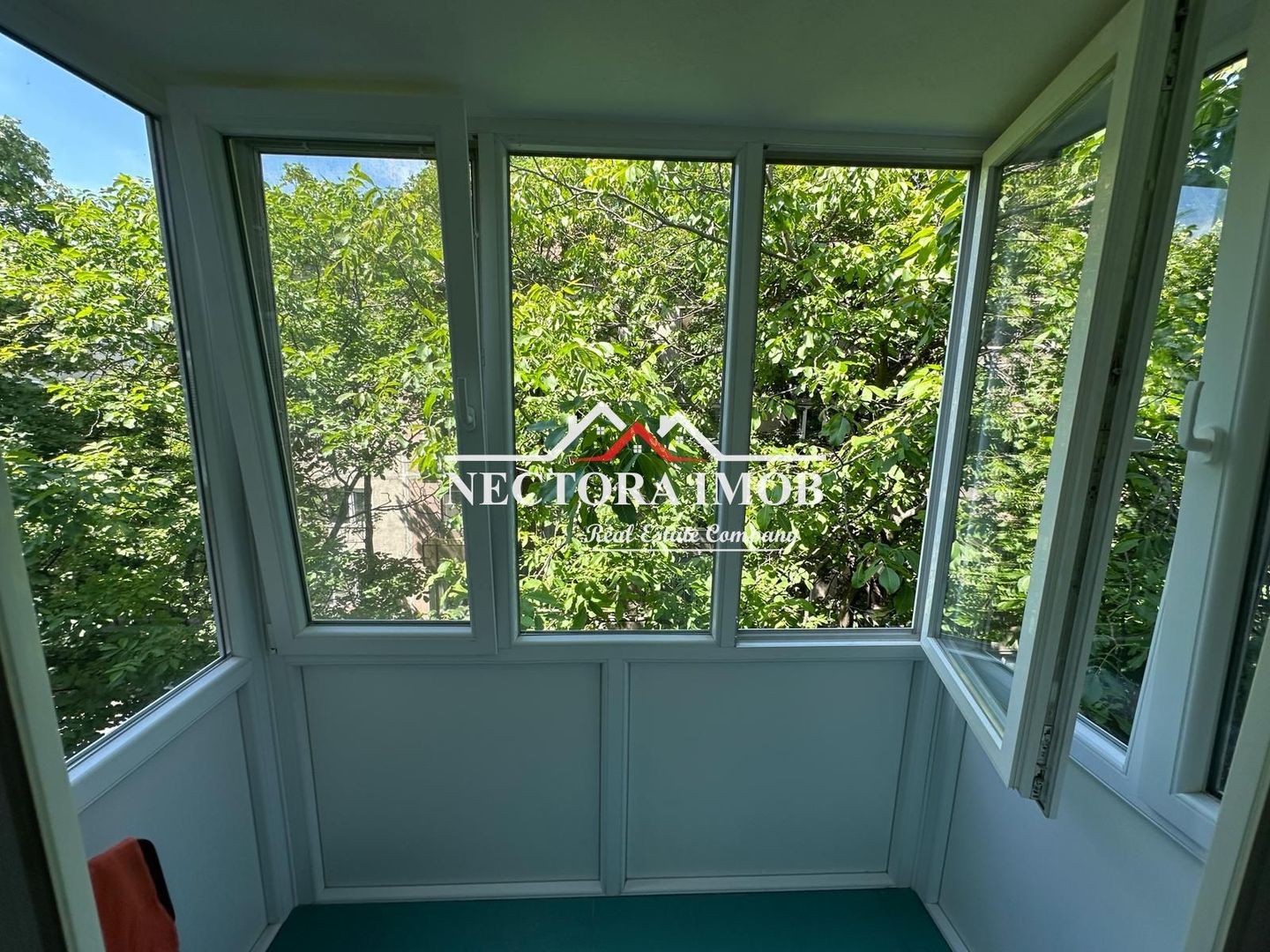 NECTORA IMOB-Apartament 3 camere, Tip Q, Zona Salca, 63 mp, Etaj 3 - Poză 11