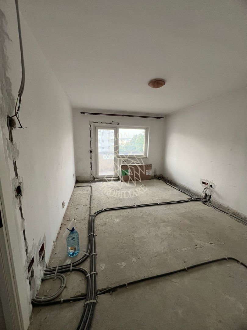 Apartament de vânzare 2 camere Gherla zona Centrala - Poză 6