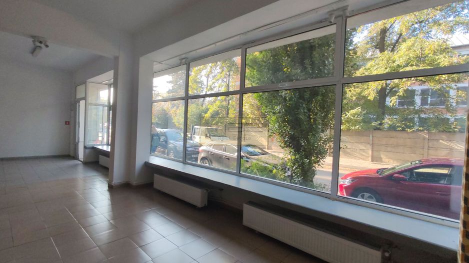 Spațiu comercial - deschidere 10 ml-amenajat! - Poză 12