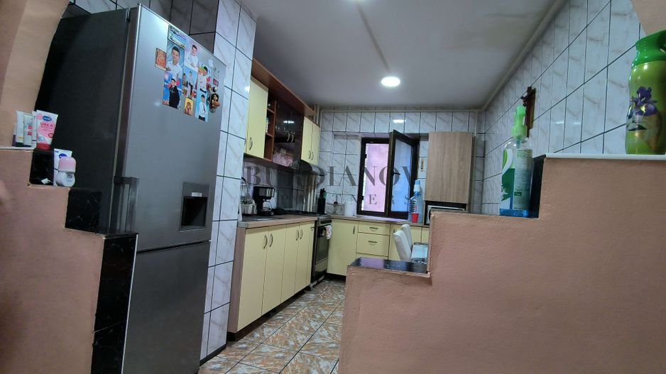 Apartament 4 camere semidecomandat | Zona Morarilor | Loc parcare ADP - Poză 2
